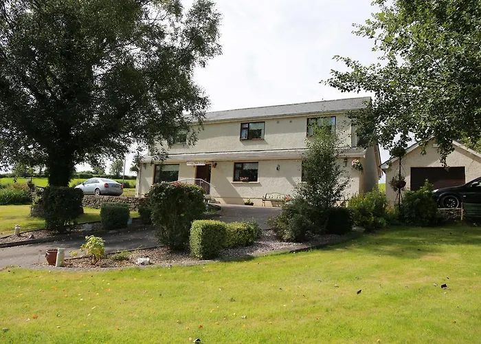 לינה וארוחת בוקר Grangeview House Mullinderg